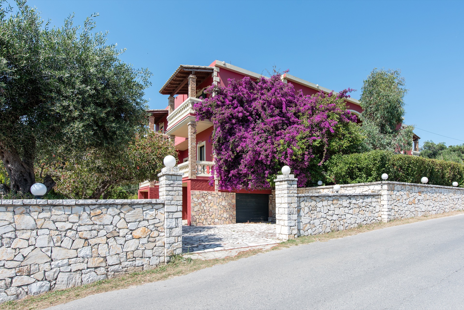 Arillas Inn Apts - 2-Bedroom Apartment