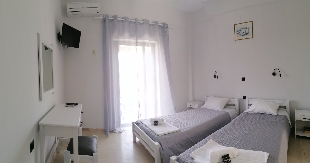 Makis Apts - Studios