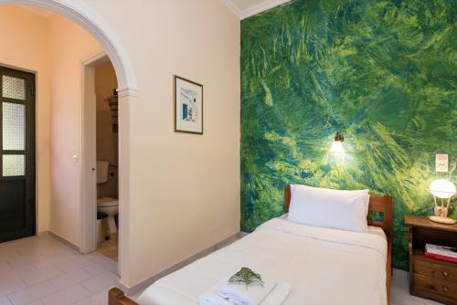 arillasapartmentssmallforbooking-4287