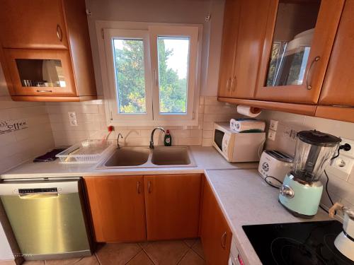 green-corfu-villa-kavadades-iphone-laszlo-kun-061